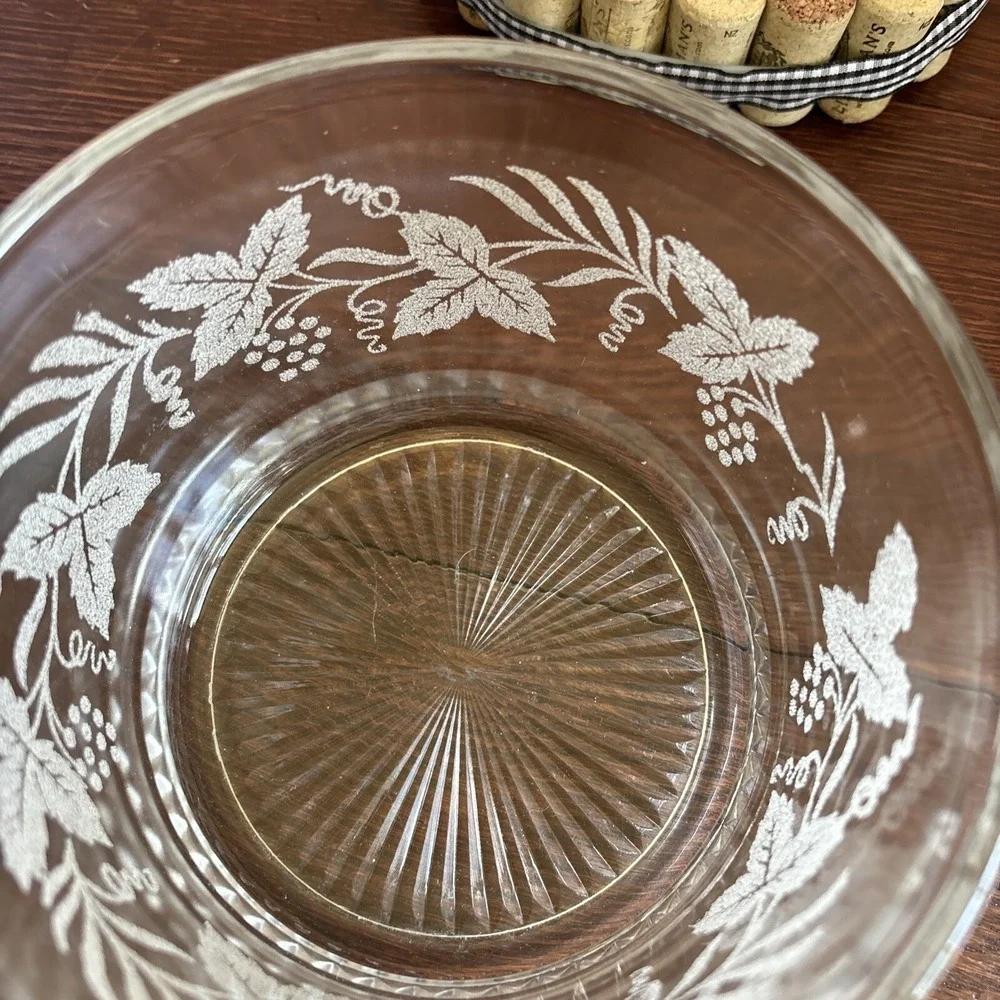 VTG‎ Bartlett Collins Frosted Grape Leaf Gold Rim Glasses 8oz (4) W/ Ice Bucket